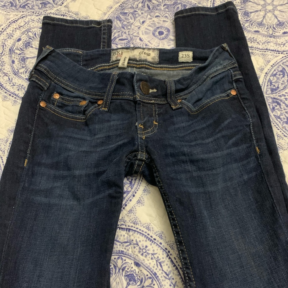 BKE NWOT Women’s dark wash skinny jeans Stella 23